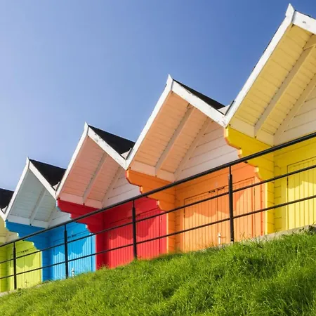 Picturesque Stone In The Heart Of North Yorkshire Village - Hideaway *