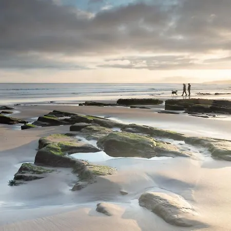 Picturesque Stone In The Heart Of North Yorkshire Village - Hideaway *