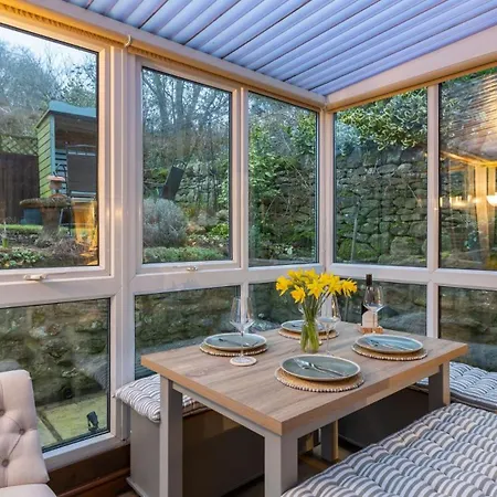 Picturesque Stone In The Heart Of North Yorkshire Village - Hideaway * يورك