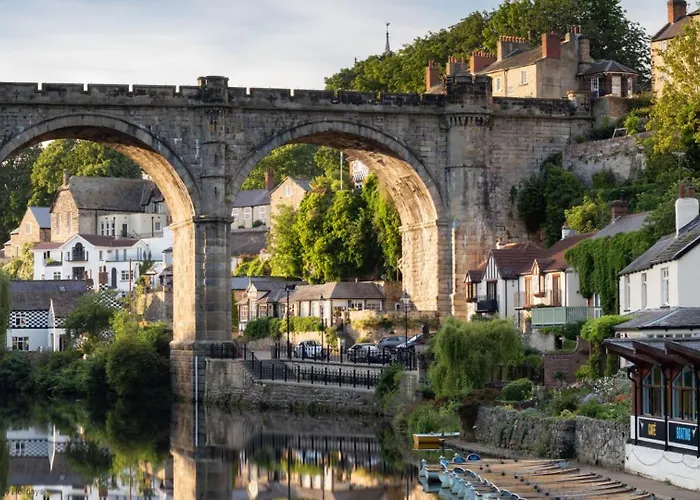Ferienhaus Picturesque Stone In The Heart Of North Yorkshire Village - Hideaway