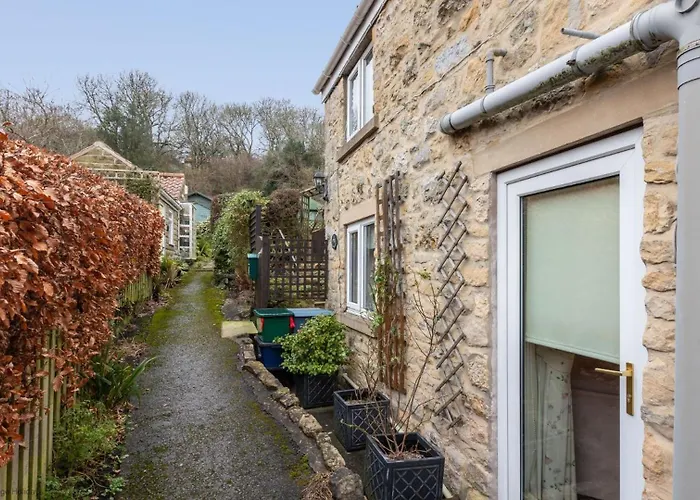 Ferienhaus Picturesque Stone In The Heart Of North Yorkshire Village - Hideaway