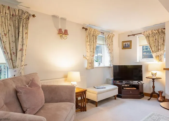 Ferienhaus Picturesque Stone In The Heart Of North Yorkshire Village - Hideaway *