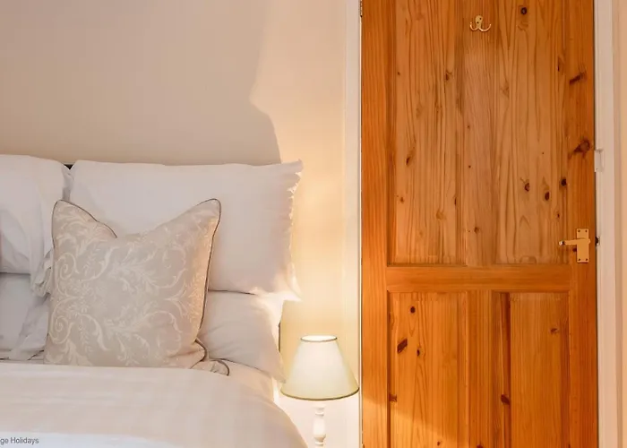 Picturesque Stone In The Heart Of North Yorkshire Village - Hideaway Ferienhaus York