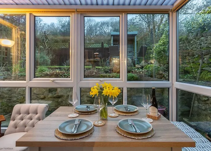 Picturesque Stone In The Heart Of North Yorkshire Village - Hideaway Ferienhaus York