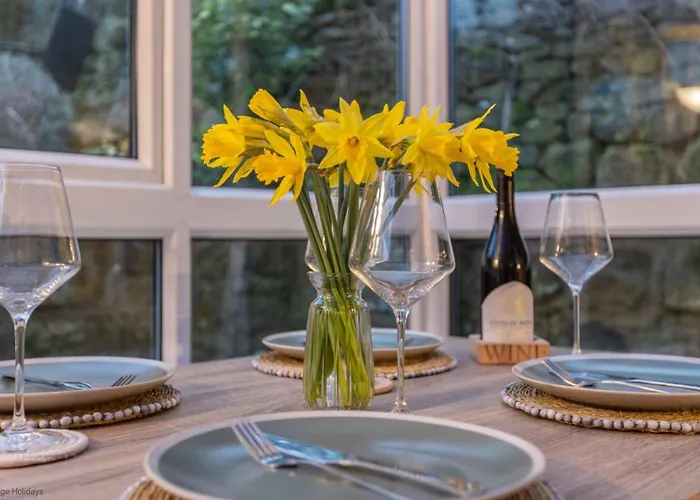 Ferienhaus Picturesque Stone In The Heart Of North Yorkshire Village - Hideaway *